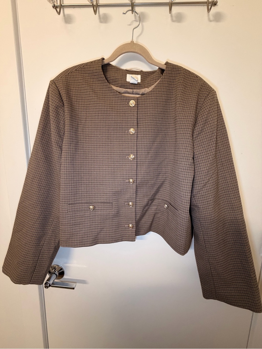 H&M Brown Houndstooth Cropped Button Jacket